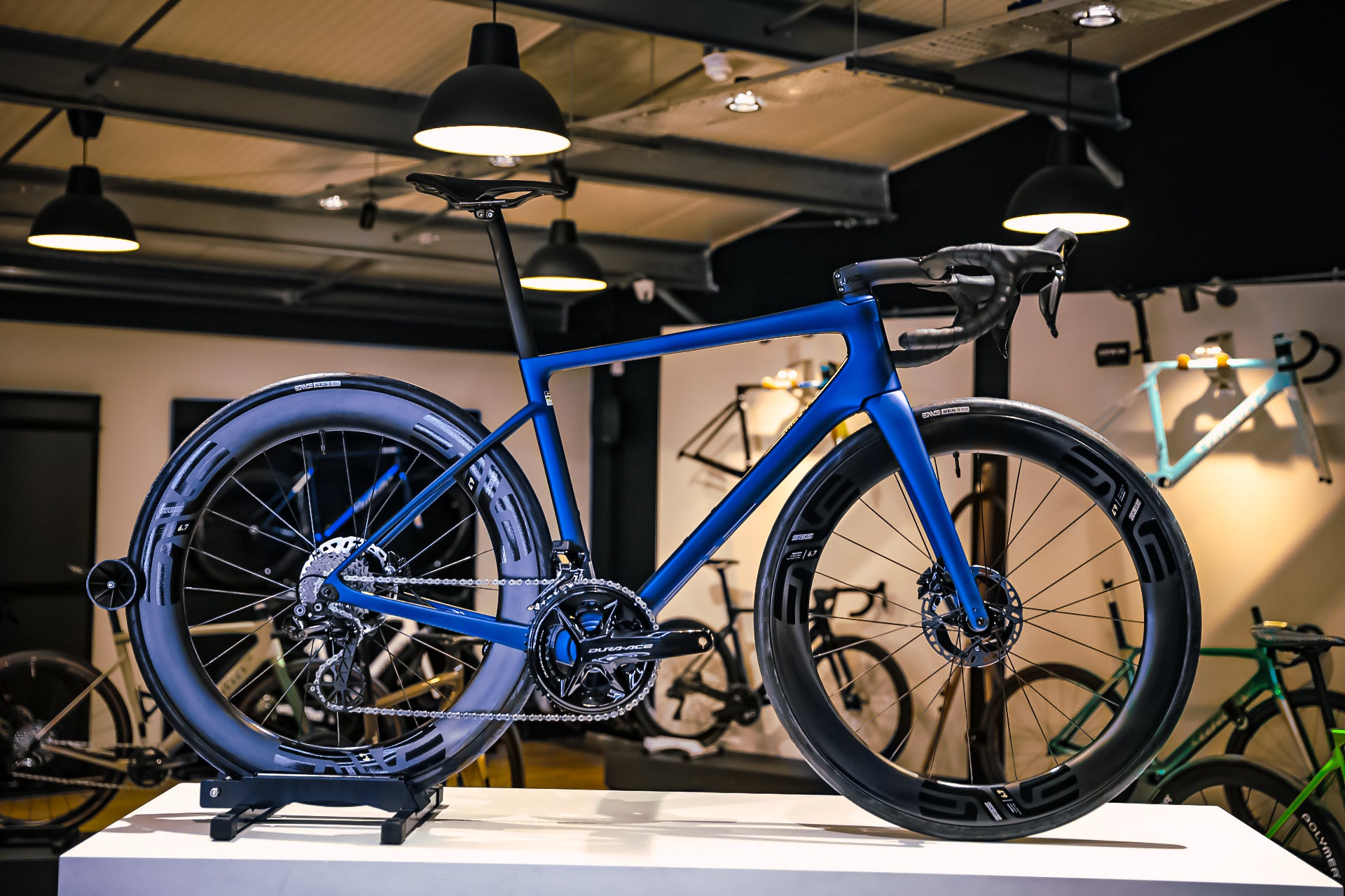 Debuting at Rouleur Live: The Stunning Enve Melee Aegean Blue Custom Build
